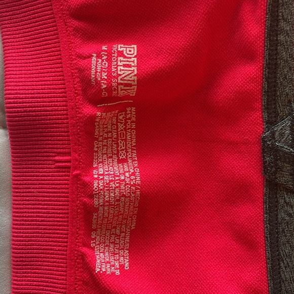 PINK Sports Bra - Picture 4 of 4